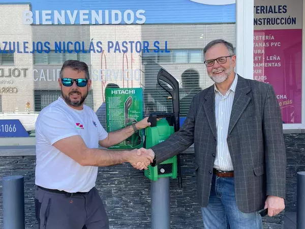Hidrolimpiadora AW100 HIKOKI de Azulejos Nicolás Pastor
