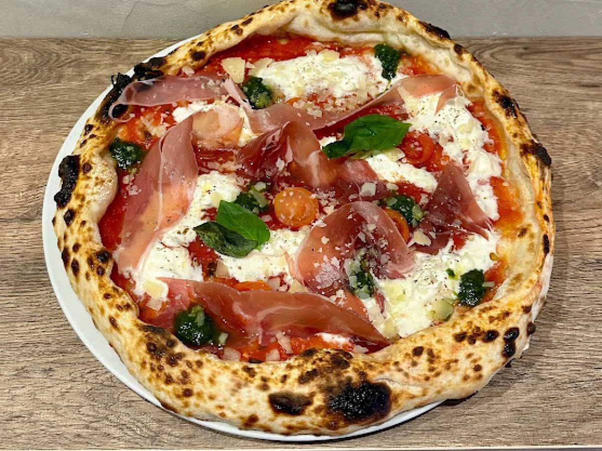 Comida o cena para 2 personas en Dentorno Pizzería