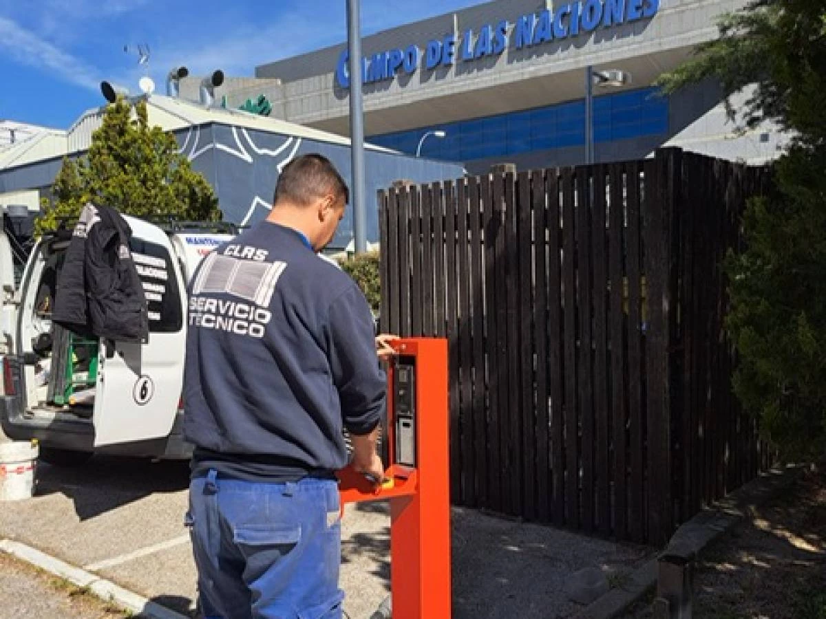 Mantenimiento de puertas automáticas en Majadahonda