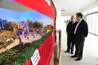 El Alcalde de Villanueva de la Cañada inagura el Belén Municipal