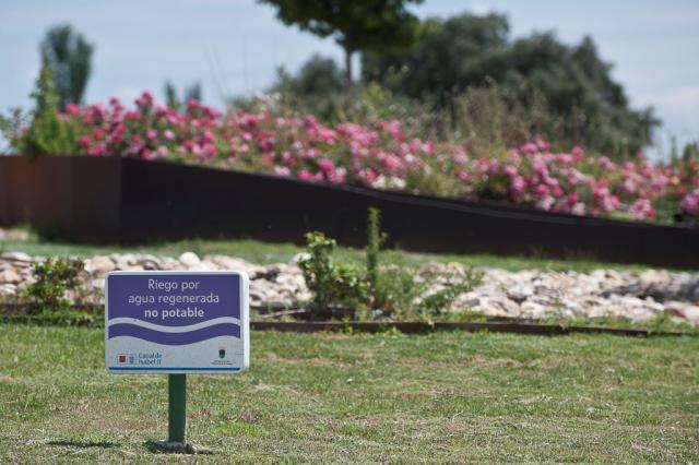 El 80% de las zonas verdes de Villanueva de la Cañada, se regarán este año con agua regenerada