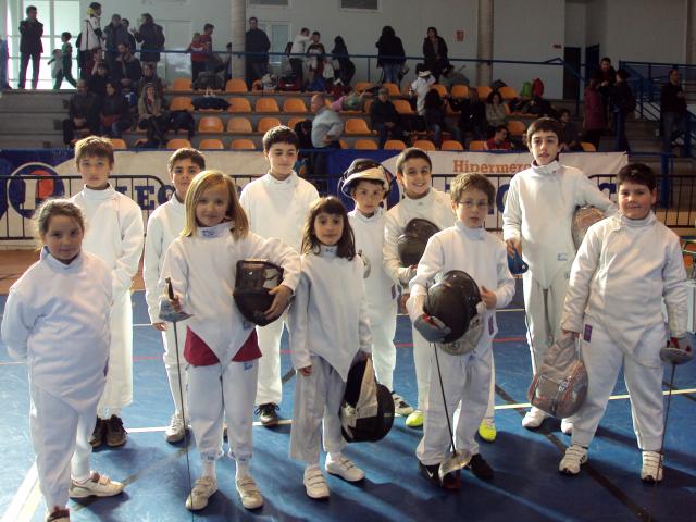 Oro, plata y bronce para las tiradoras villanovenses del Club de Esgrima