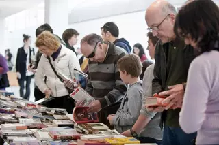 Villanueva de la Cañada acoge una nueva edición del Mercadillo Solidario de Libros
