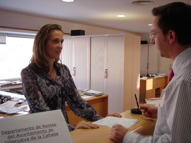 Los vecinos podrán solicitar duplicados del permiso de conducción y circulación en el Ayuntamiento