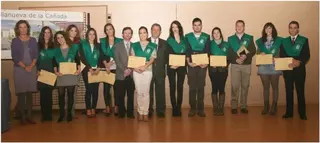 El Ayuntamiento de Villanueva de la Cañada homenajea a los titulados becados por el consistorio