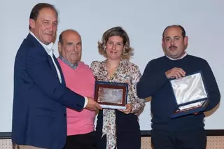 El concurso de escaparatismo celebra su décimo aniversario en Villanueva de la Cañada