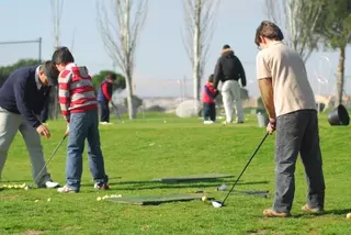 Villanueva de la Cañada ofertan plazas en la escuela municipal de golf
