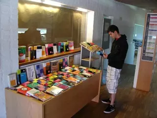 Muestra bibliográfica para preparar los exámenes de acceso a la Universidad