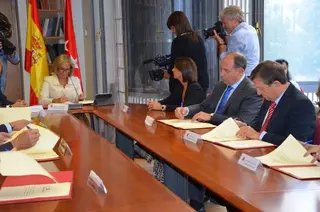 El Ayuntamiento y la Comunidad de Madrid firman un convenio en materia de riesgos laborales