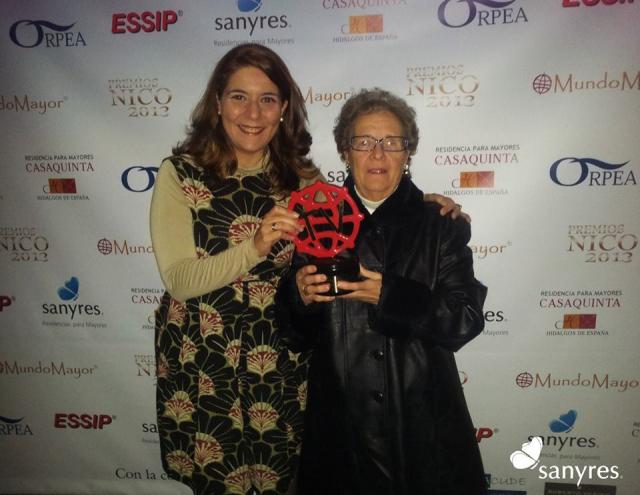 Antonia Miján recibe el Premio Nico de "Mundo Mayor" al Mejor Guión de cortometraje