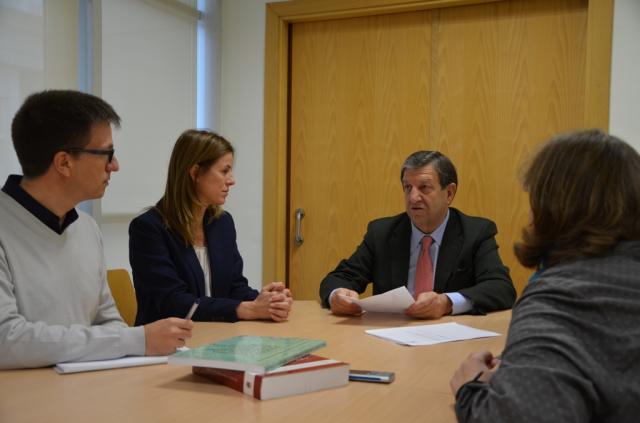 El Ayuntamiento de Villanueva de la Cañada entregará vales canjeables por comida a familias del municipio sin recursos
