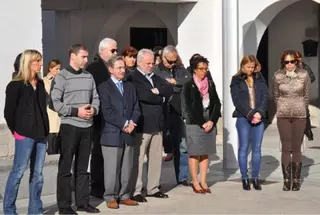 El Ayuntamiento de Villanueva del Pardillo se une a las víctimas del atentado del 11-M con un minuto de silencio