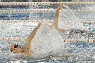 Aluvión de medallas para la Escuela de Natación de 4USport