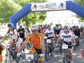 Éxito de participación en la Primera MTB Cross Villanueva del Pardillo