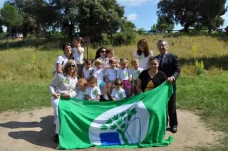 La Escuela Infantil "Virgen del Soto" de Villanueva del Pardillo renueva su bandera verde