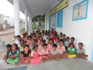 Villanueva de la Cañada colabora en la construcción de una escuela en la India