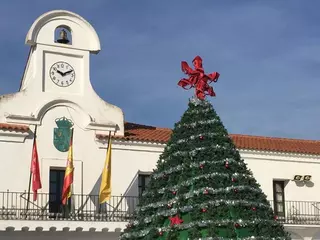 Villanueva del Pardillo ya luce Belén y Árbol de Navidad