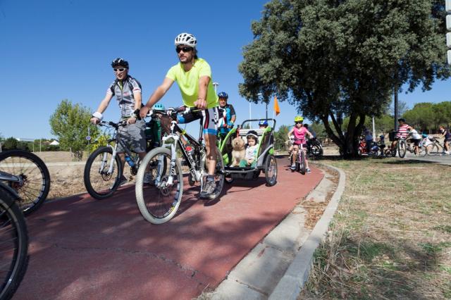 Más de 700 personas participan en la XXVIII Fiesta de la Bicicleta de Villanueva de la Cañada