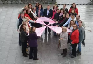 Villanueva de la Cañada se suma a la celebración del Día Mundial contra el Cáncer de Mama