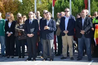 Villanueva de la Cañada se solidariza con las víctimas de los atentados de París