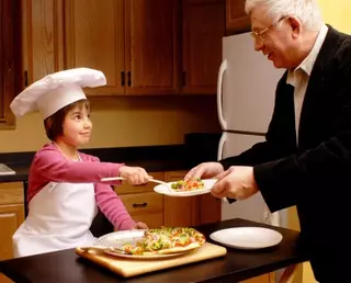 El Ayuntamiento de Villanueva de la Cañada convoca el III Concurso de Recetas para Abuelos y Nietos