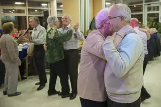 Los mayores de Villanueva de la Cañada celebran San Valentín en el C.C. El Molino