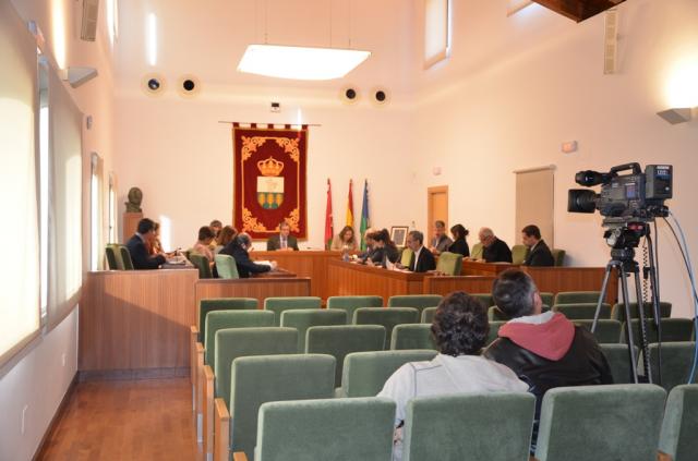 La Corporación Municipal se suma a la declaración institucional de apoyo a la mujer de la FEMP