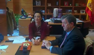 Encuentro en Villanueva de la Cañada con la viceconsejera de Educación de la Comunidad de Madrid