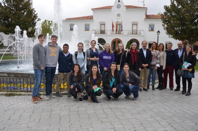 Estudiantes de Connecticut en Villanueva de la Cañada