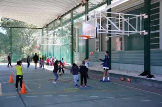 Cerca de 600 escolares participan en la XVI Fiesta del Minibasket
