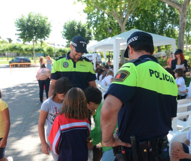 La Policía Local de Villanueva de la Cañada organiza una jornada de puertas abiertas para más de 300 escolares