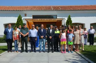 Villanueva de la Cañada se solidariza con las víctimas del atentado de Normandía