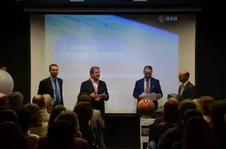 La Agencia Europea del Espacio imparte en Villanueva de la Cañada clases para docentes