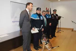 El Ayuntamiento de Majadahonda concece Mención honorífica a la Unidad Canina Pardillana