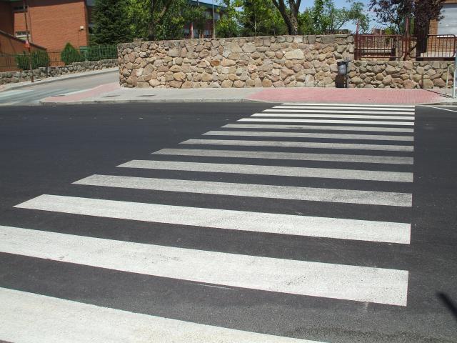 El Ayuntamiento realizará un estudio de los pasos de peatones para mejorar su seguridad y visibilidad