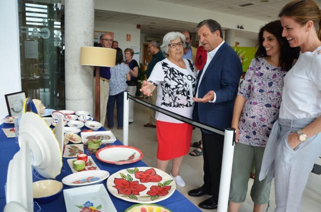 Exposición de los trabajos de Pintura y Artesanales realizados por mayores del municipio