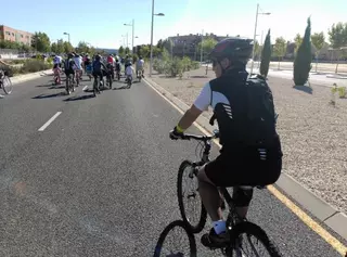 Ciudadanos Villanueva de la Cañada presenta una propuesta para construir un carril bici a lo largo de la M600