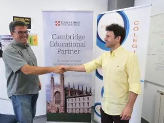 Colegio Arcadia firma su adhesión al programa "Cambridge Educational Partner"