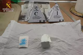 La Guardia Civil desmantela en Sevilla la Nueva un punto de venta de cocaína