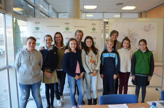 Escolares del municipio comparten con el alcalde sus ideas sobre Villanueva de la Cañada