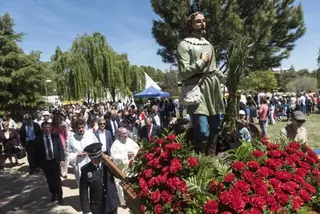 Miles de villanovenses acuden a la romería de San Isidro
