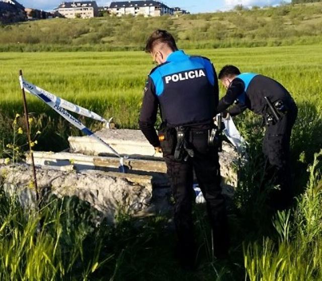 Un menor pardillano rescatado de un pozo por la Policía Local