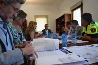 La Junta Local de Seguridad de Villanueva de La Cañada se reúne para diseñar el dispositivo de las Fiestas Patronales
