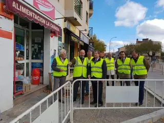 El vicepresidente regional visita las obras de las calles Empedrada, Barrancas, Santa Teresa y San Juan de Villanueva de la Cañada