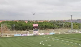 Comienzan las obras de construcción del nuevo campo de fútbol en el complejo deportivo de "Los Pinos" de V. del Pardillo