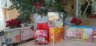 Donación de regalos de la Fundación José Ramón de la Morena