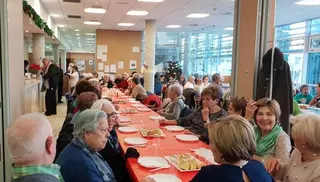 El Ayuntamiento de Villanueva de La Cañada organizó la tradicional Fiesta de Reyes para los mayores