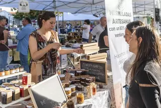 La artesanía y la producción agroecológica protagonizaron el fin de semana en Villanueva de la Cañada