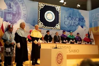 Mario Vargas Llosa y Enrique Moreno González, nombrados Doctores Honoris Causa en Villanueva de la Cañada
