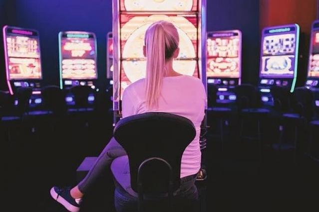 Campaña de inspección en establecimientos de apuestas deportivas en Villanueva de la Cañada